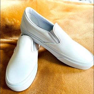 VANS Classic Leather Slip-Ons